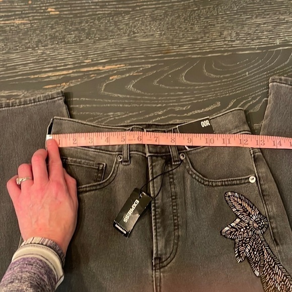 NWT Super High Waist Beaded Side Slim Jeans, Size 00 - Picture 8 of 12